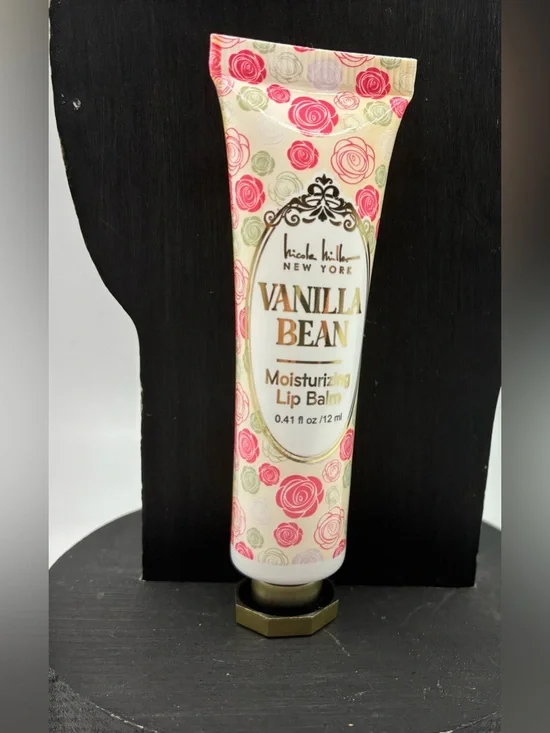 Bundle: Lip Balm, Bracelet, Keychain - Picture 2 of 4